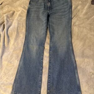 Retro-Inspired High-Rise Bell Bottom Jeans in Light Wash